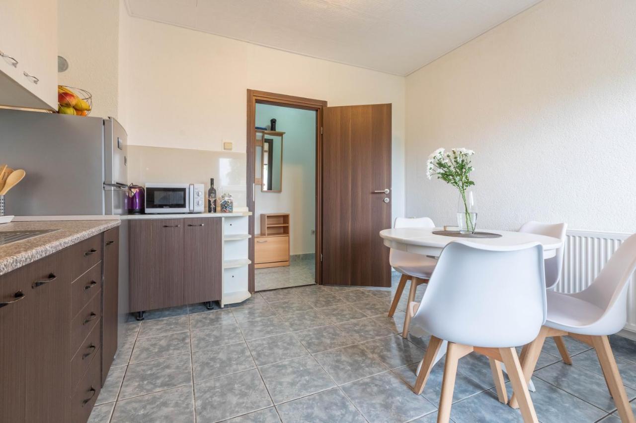 Cosy Apartment Hugo Osijek Eksteriør billede