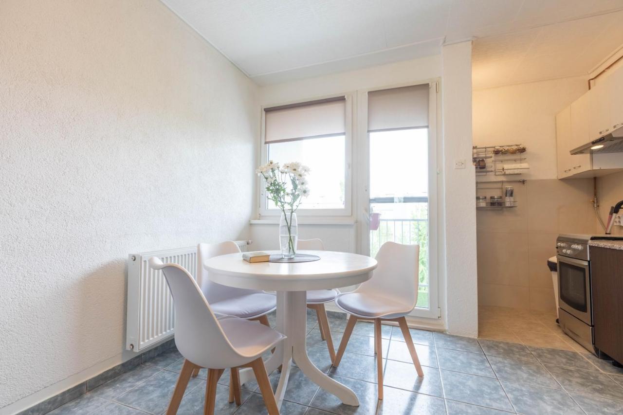 Cosy Apartment Hugo Osijek Eksteriør billede