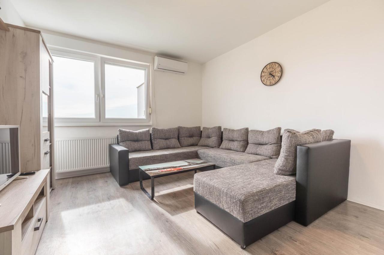 Cosy Apartment Hugo Osijek Eksteriør billede