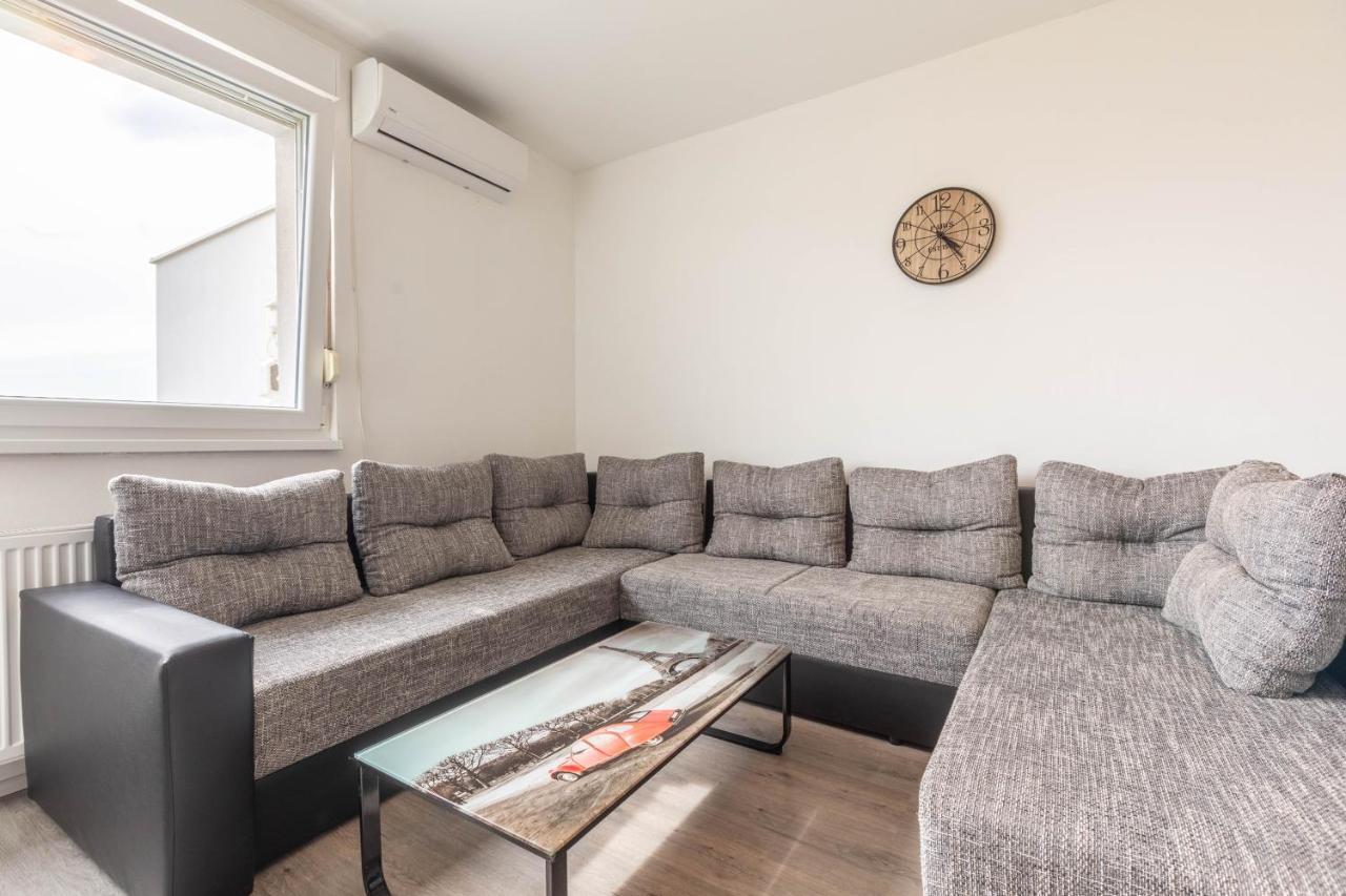 Cosy Apartment Hugo Osijek Eksteriør billede